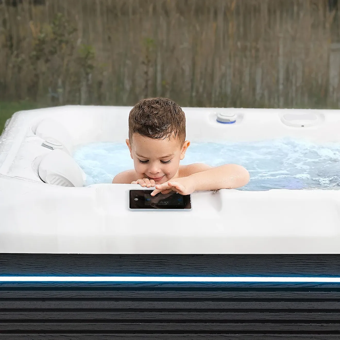 Wellis Whirlpool MAKALU Premium Life aus der Life Line Serie - der Familienwhirlpool von Wellis