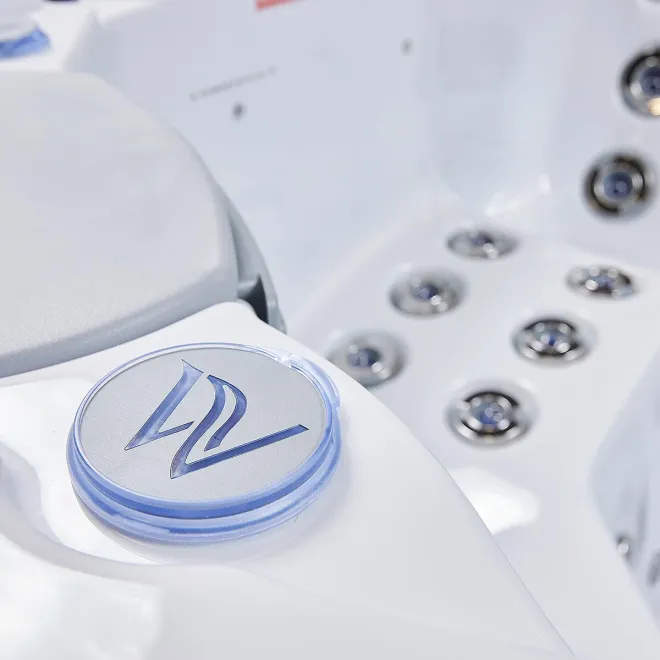 Wellis Whirlpool Prague Citylife - Neue Kollektion mit neuen Farben