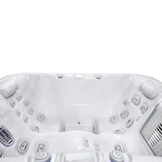 Wellis Whirlpool MAKALU Premium Life aus der Life Line Serie - der Familienwhirlpool von Wellis
