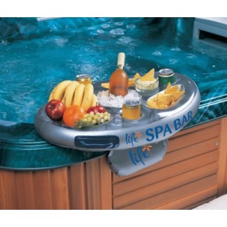 Die aufblasbare Spa Bar ist die ideale Ergänzung für entspannte Stunden im Whirlpool